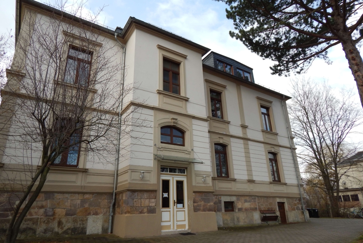 1 Monat kaltmietfrei* Schöne 3 R-Wohnung im historischen Ambiente in Meerane