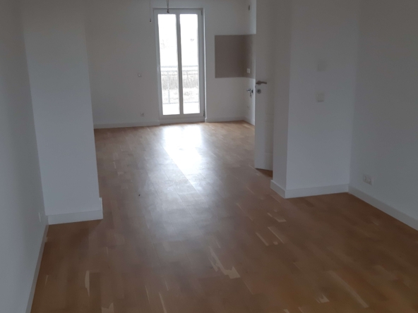 ERSTBEZUG* Schöne 3R-Wohnung mit Balkon sucht Sie! in Glauchau