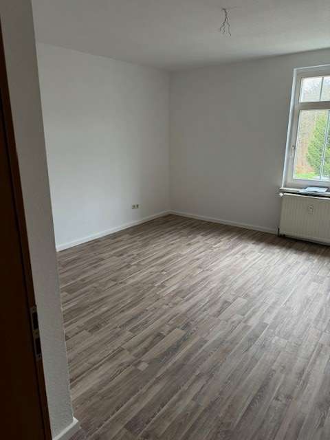 3 Monate kaltmietfrei * schöne 3 RaumWE mit Badewanne, Dusche & Balkon in Lichtenstein