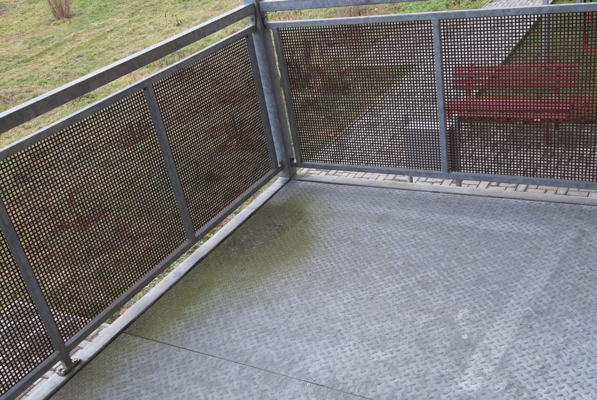ERSTBEZUG* Schöne 3R-Wohnung mit Balkon sucht Sie! in Glauchau