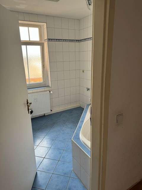 3 Monate kaltmietfrei * 3 RaumWE mit Badewanne & Balkon in Lichtenstein