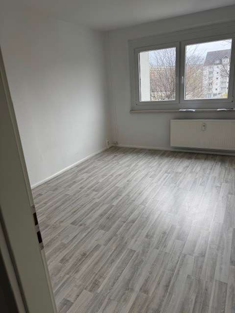 3,5 RaumWE mit 2 Bädern, Balkon und Einbauküche in Chemnitz