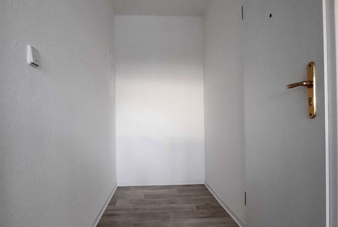 1 Monat kaltmietfrei* Renovierte 2 RaumWE mit Dusche & Gastherme in Meerane