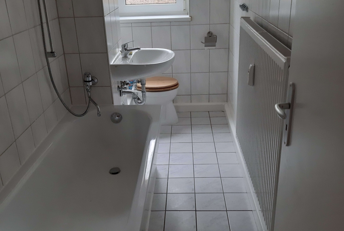 Schöne 3R-Wohnung mit Balkon & Badewanne sucht Sie! in Glauchau