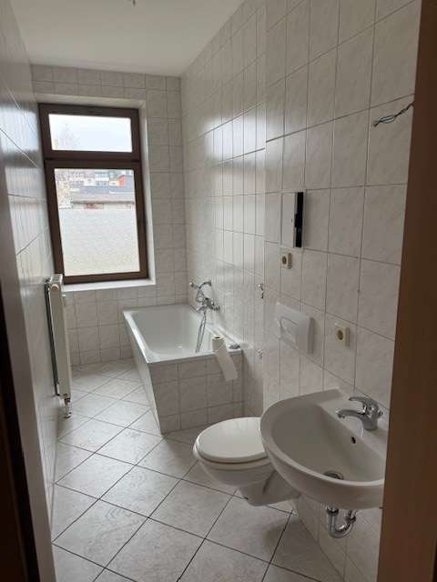 2 Monat kaltmietfrei * 2R-Wohnung mit großem Balkon und Wannenbad in Chemnitz