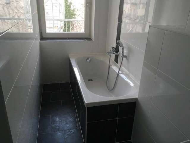 2 R-WE mit Balkon & Badewanne sucht dich - 2.OG