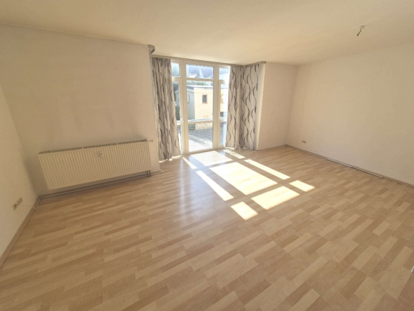 Großzügige 2-Raum-Wohnung direkt im Zentrum mit Aufzug! in Altenburg