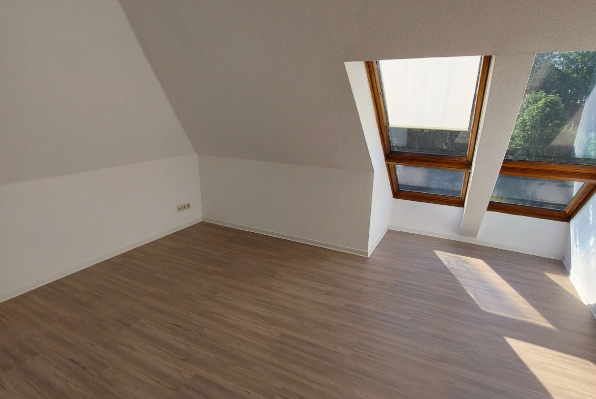 Schnell zugreifen* 3 Raum-WE mit Badewanne in Reinsdorf