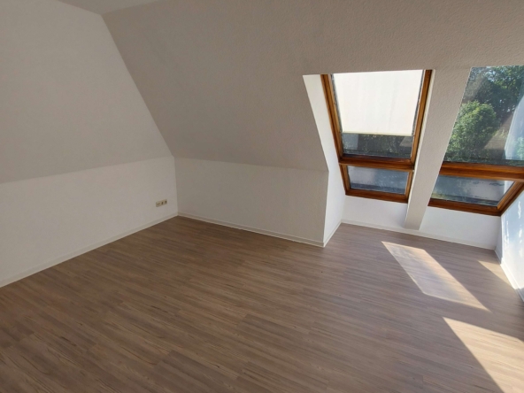 Schnell zugreifen* 3 Raum-WE mit Badewanne in Reinsdorf