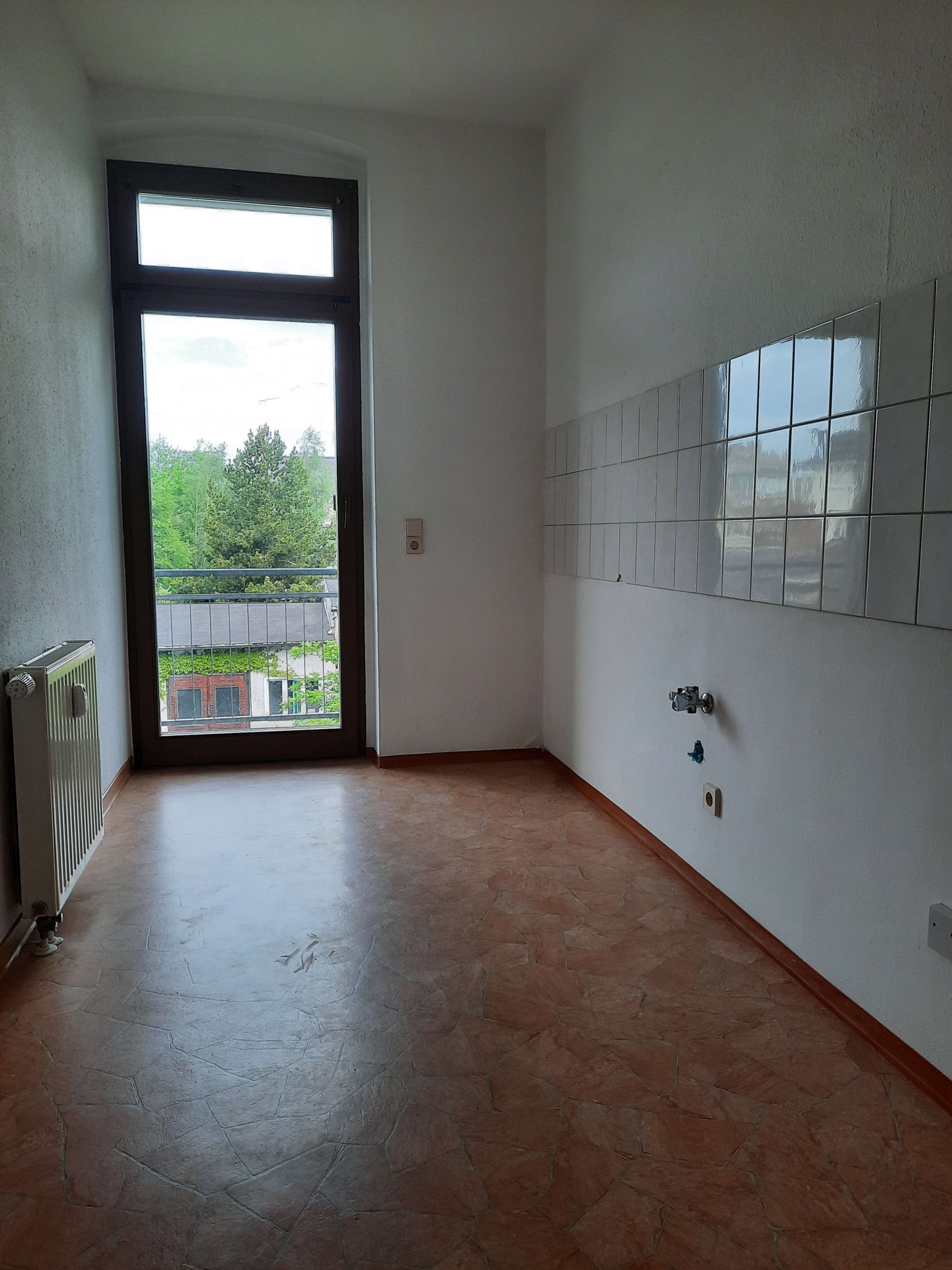 2 Monat kaltmietfrei * 2R-Wohnung mit großem Balkon und Wannenbad in Chemnitz