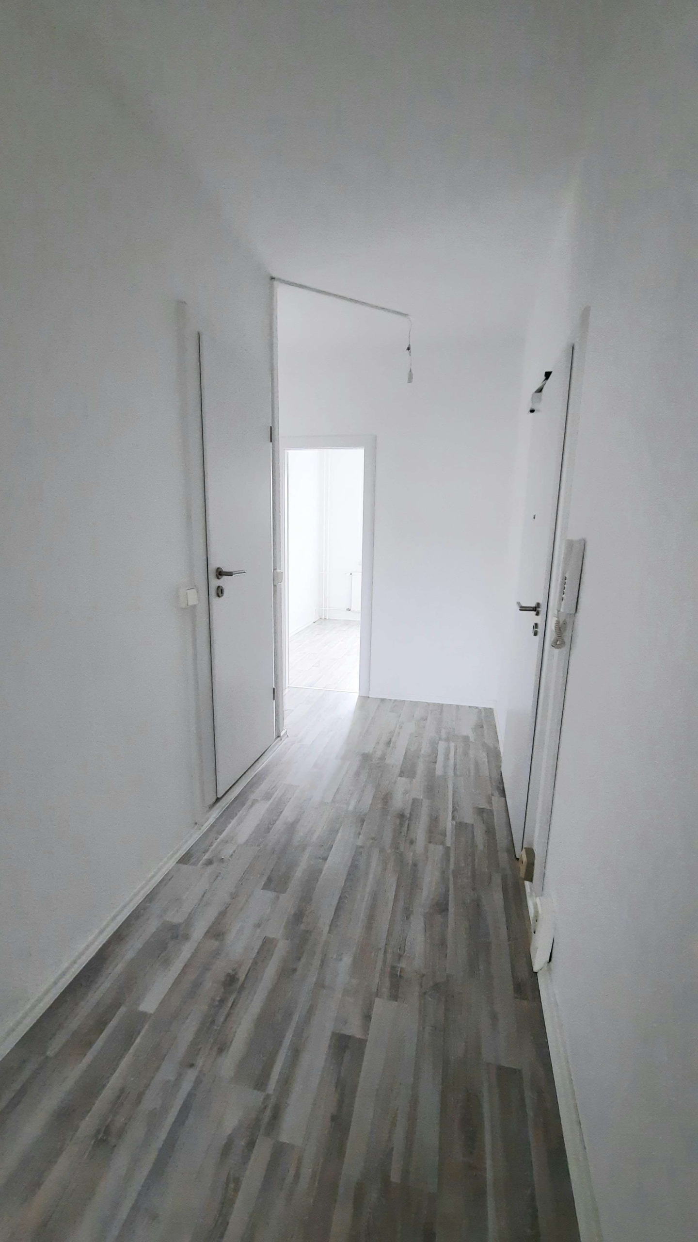 Schnell sein lohnt sich* Schöne 4-RaumWe mit Balkon, Dusche & EBK in Chemnitz