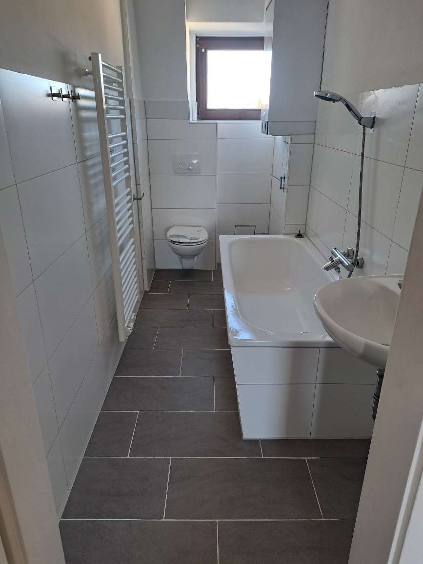 Schöne helle 4-R Wohnung im Dachgeschoss! in Glauchau
