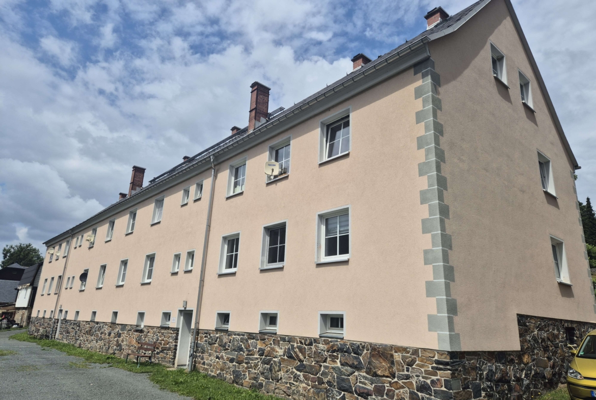 Großzügige 2-Raum-Wohnung mit Blick ins Grüne im Erdgeschoss + ausgebaute Kammer! in Klingenthal