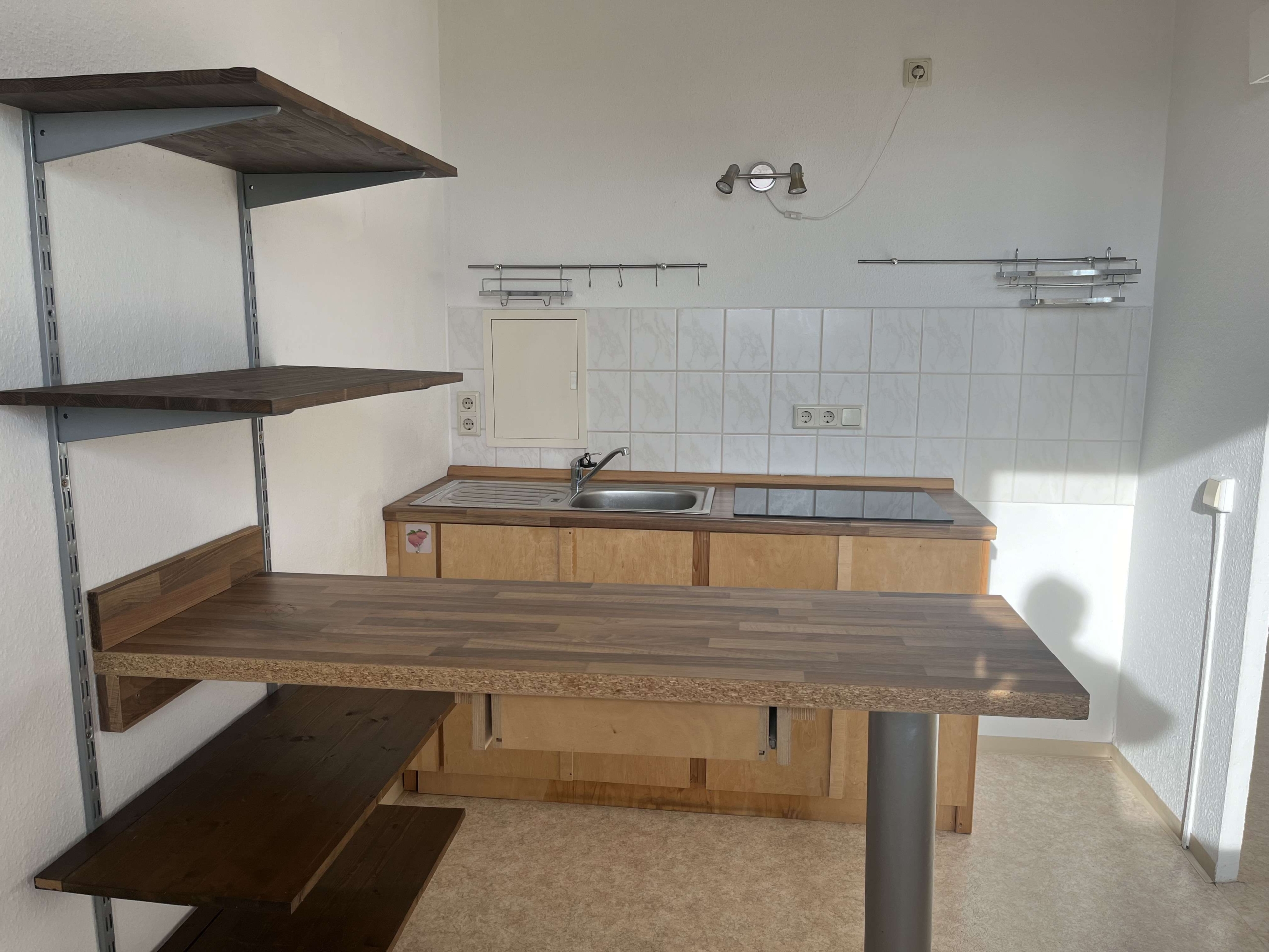 Charmante 2-Zimmer-Wohnung mit sonnigem Balkon im 4. OG in Königswartha