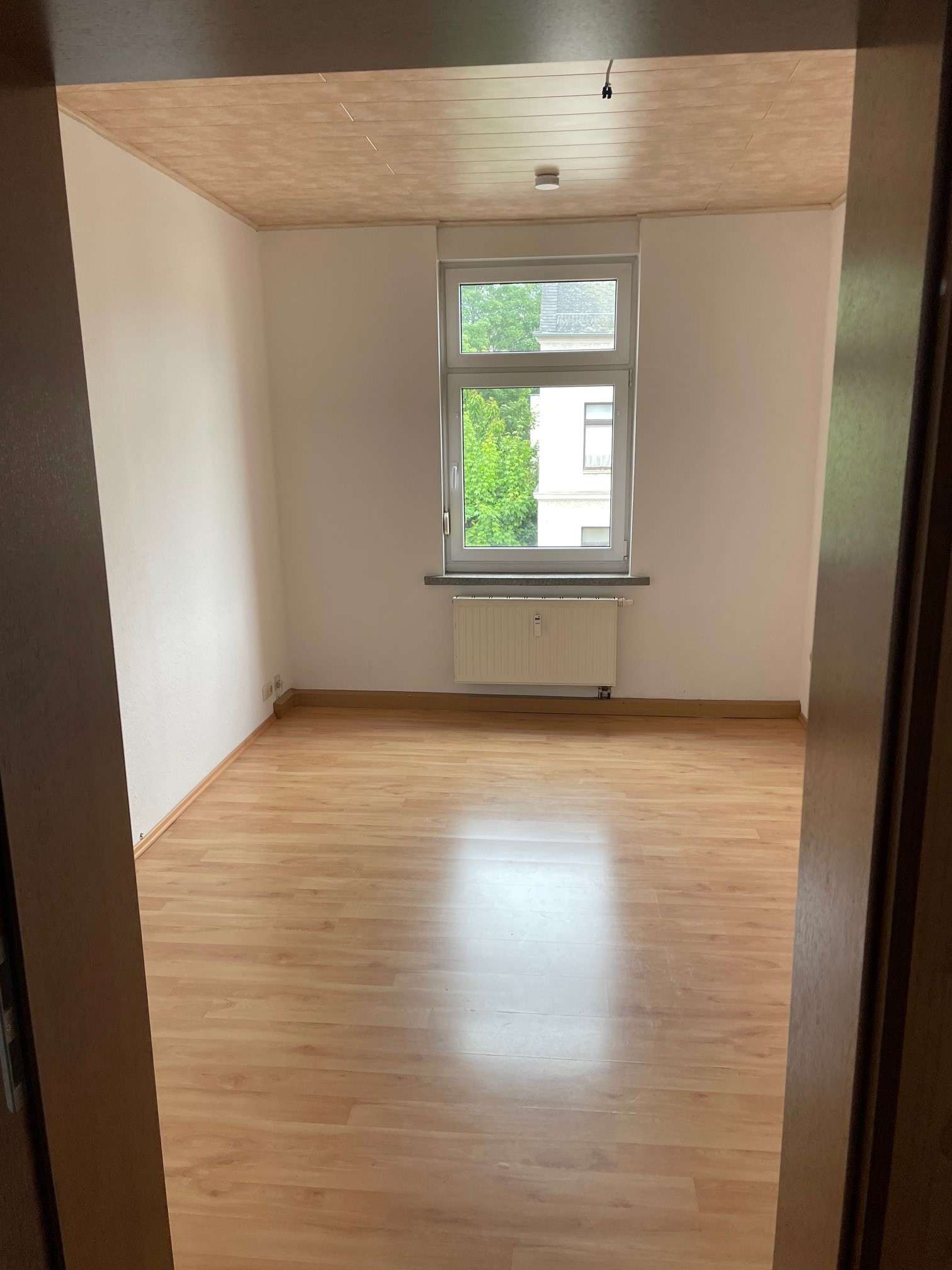 Viel Platz für Ihre Familie* 5Raum-WE mit Badewanne & Dusche in Limbach-Oberfrohna