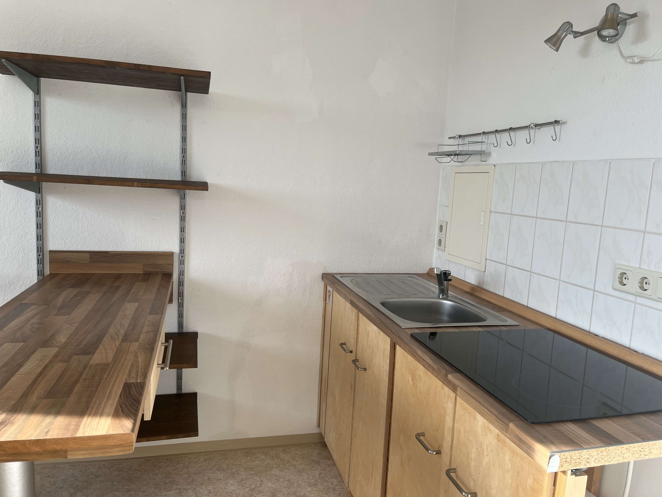 Charmante 2-Zimmer-Wohnung mit sonnigem Balkon im 4. OG in Königswartha