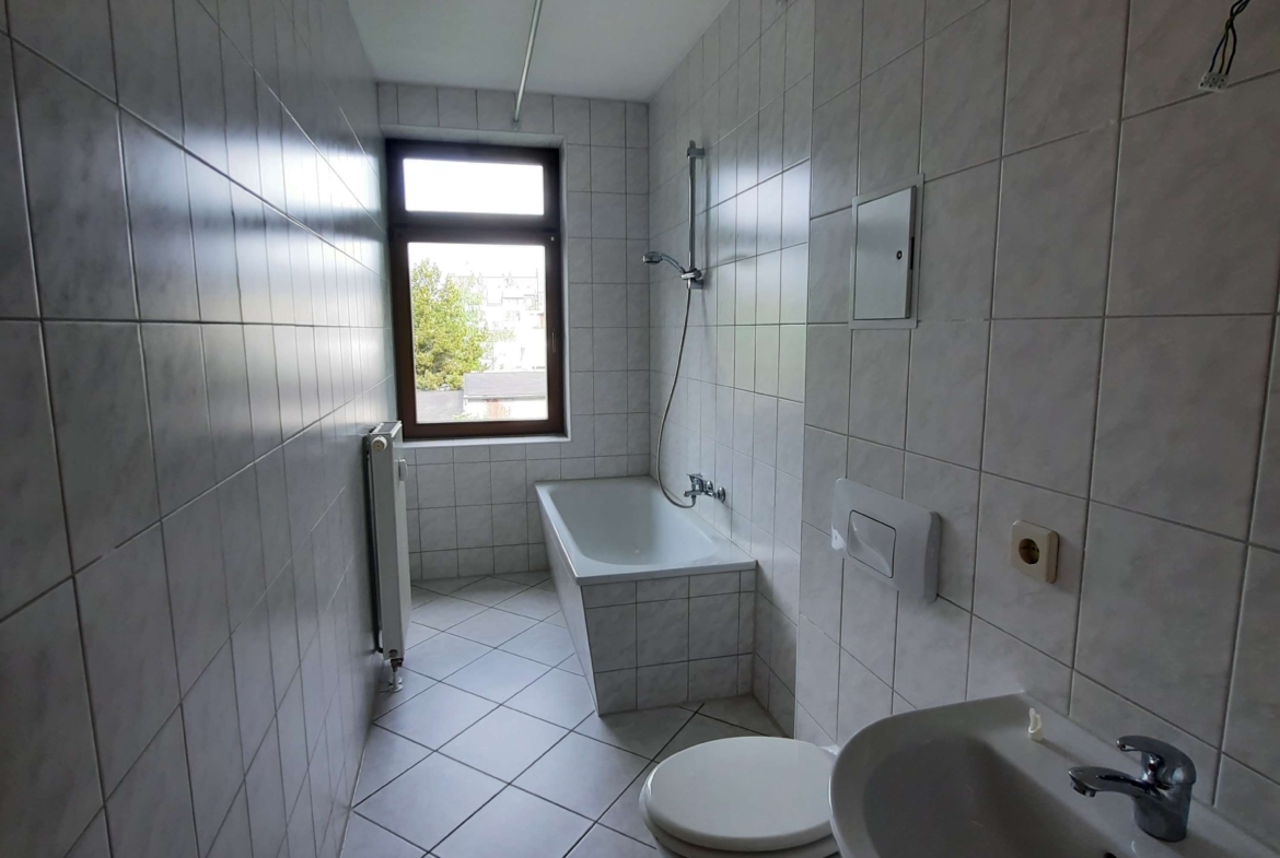 2 Monat kaltmietfrei * 2R-Wohnung mit großem Balkon und Wannenbad in Chemnitz