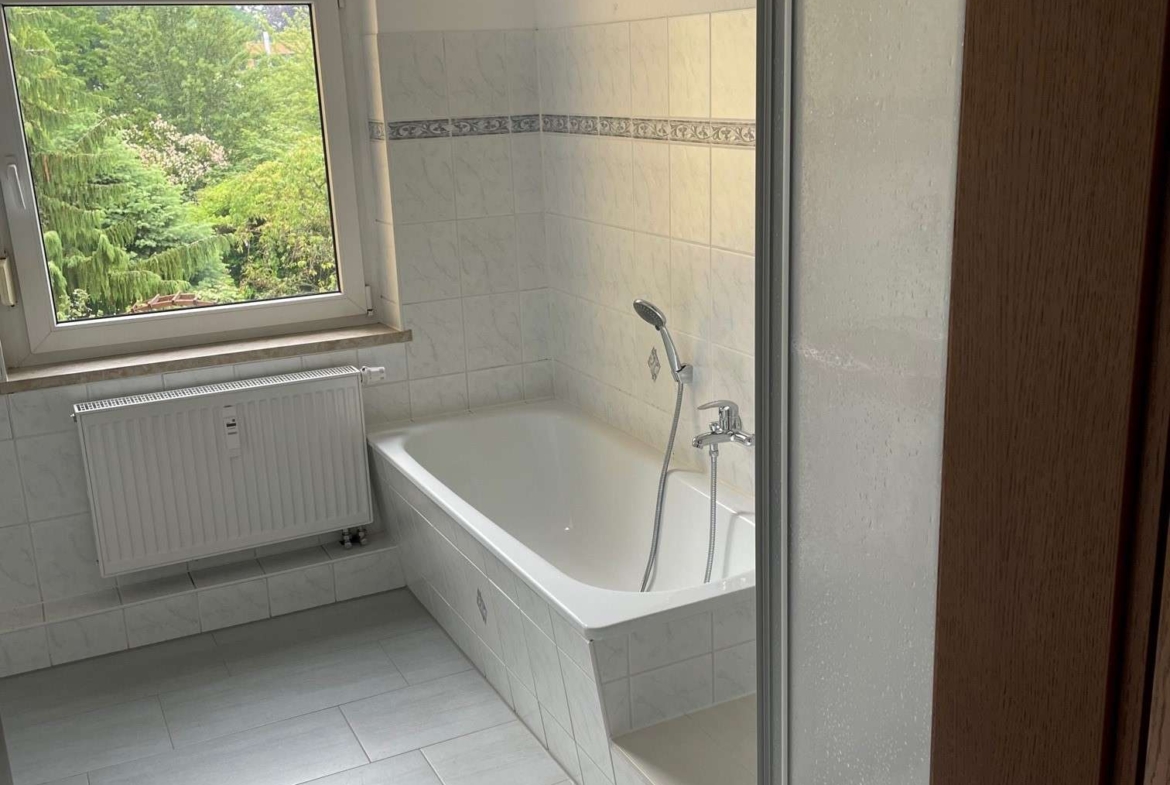 Viel Platz für Ihre Familie* 5Raum-WE mit Badewanne & Dusche in Limbach-Oberfrohna