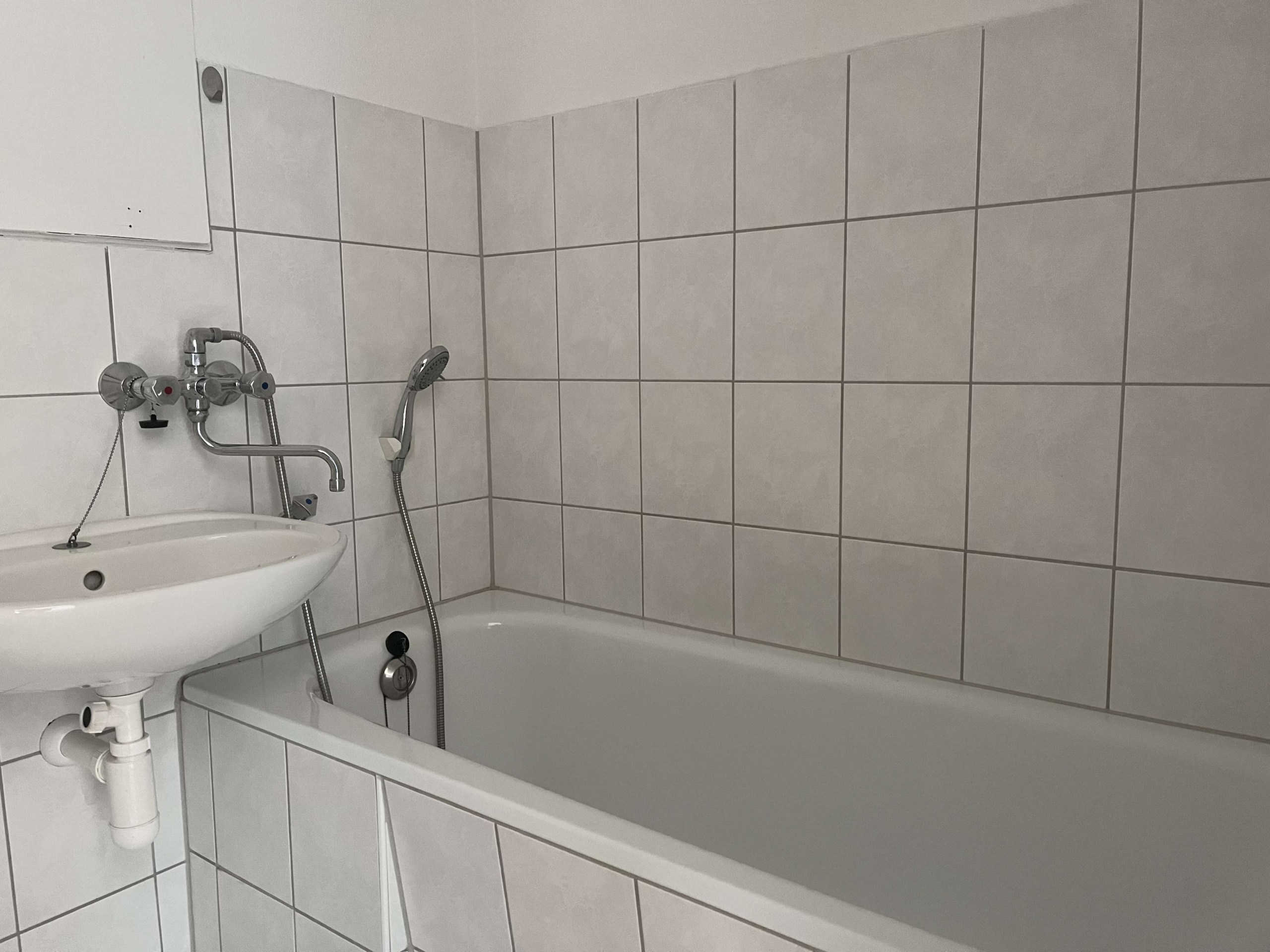 Charmante 2-Zimmer-Wohnung mit sonnigem Balkon im 4. OG in Königswartha