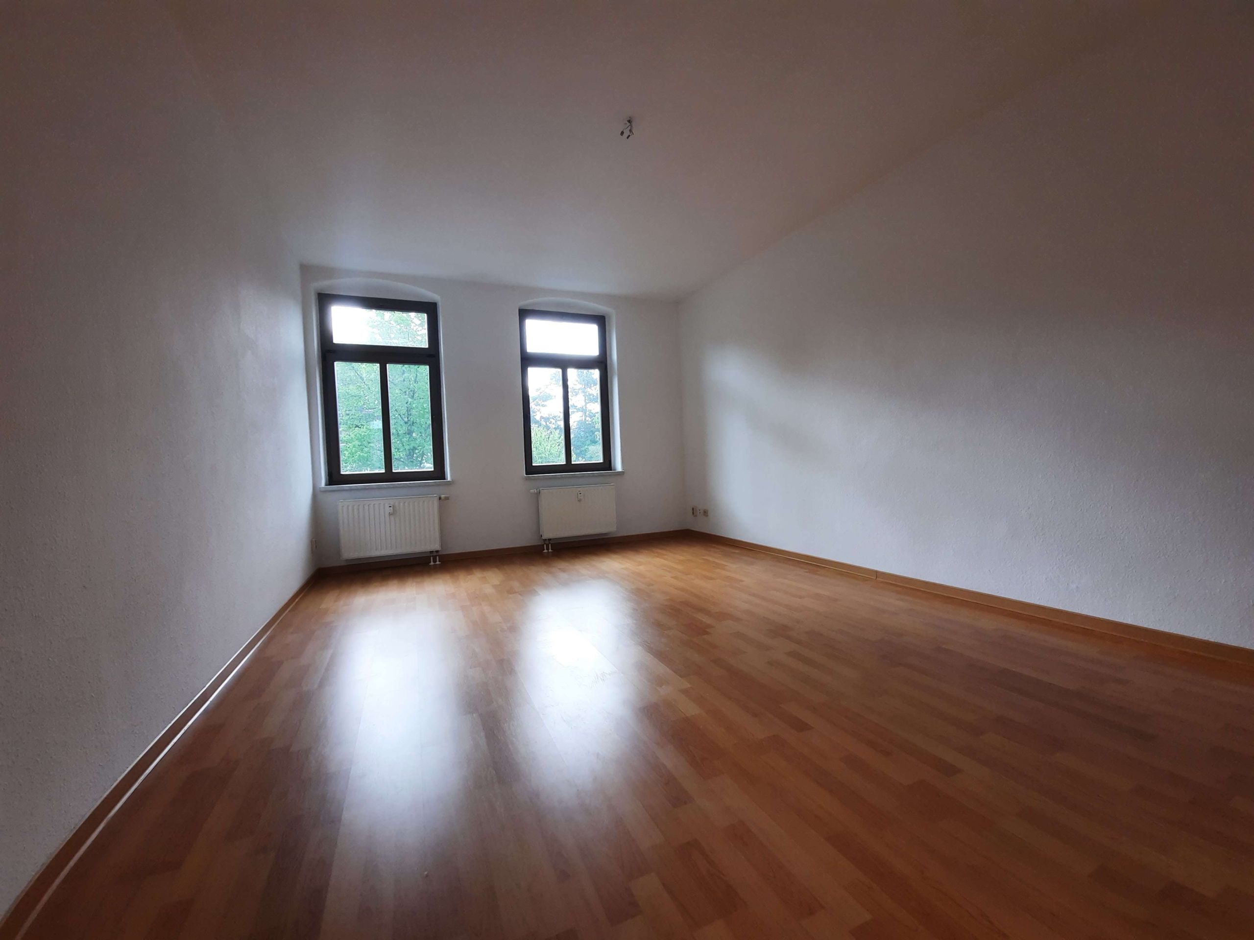 2 Monat kaltmietfrei * 2R-Wohnung mit großem Balkon und Wannenbad in Chemnitz