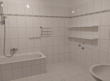 Schöne 2-Zimmer-Wohnung mit Balkon zu vermieten in Eisleben