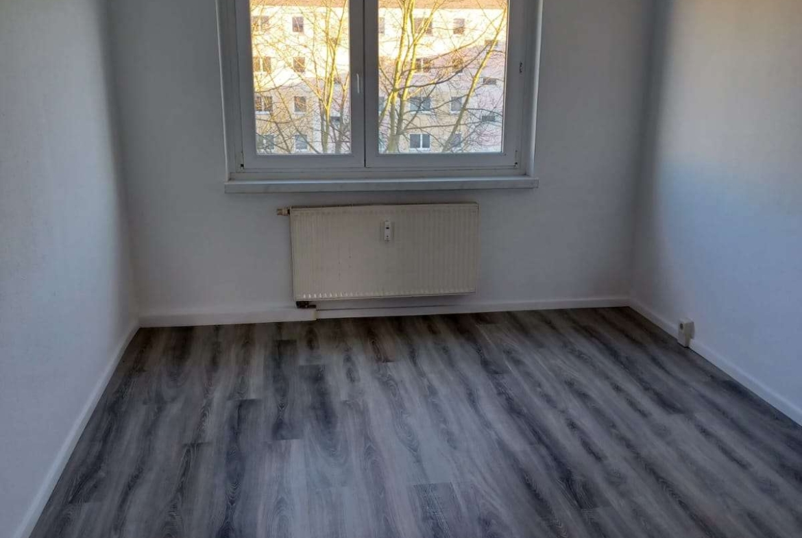 Charmante 4 - Zimmer-Wohnung mit sonnigem Balkon im 3. OG in Königswartha