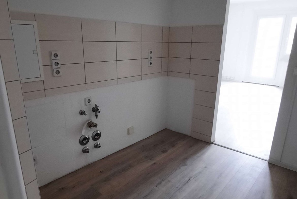 Schöne helle 4-Raum Wohnung mit Balkon & Badewanne in Chemnitz