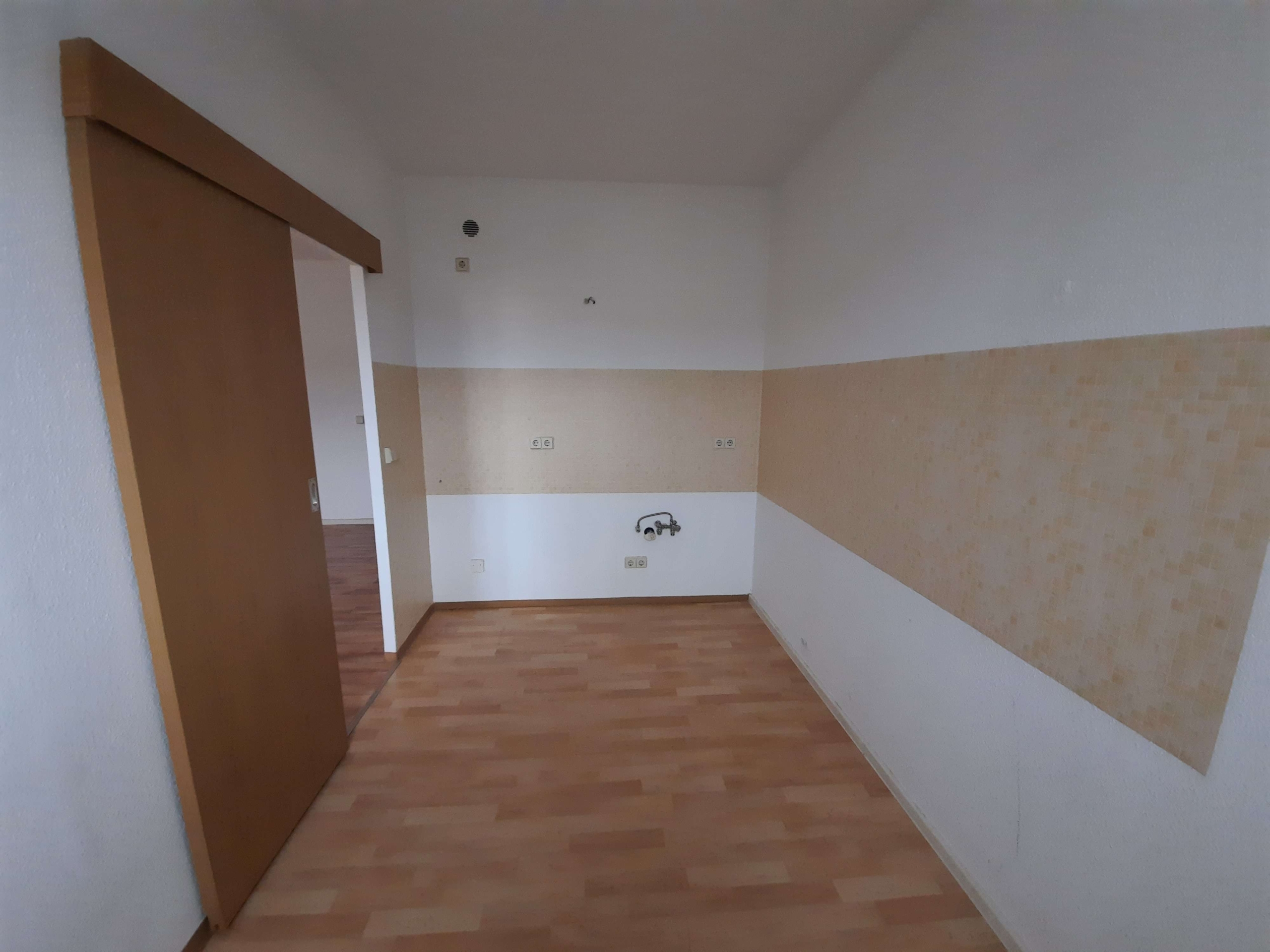 2-Raum-WE mit Balkon & Badewanne sucht Sie! in Gera