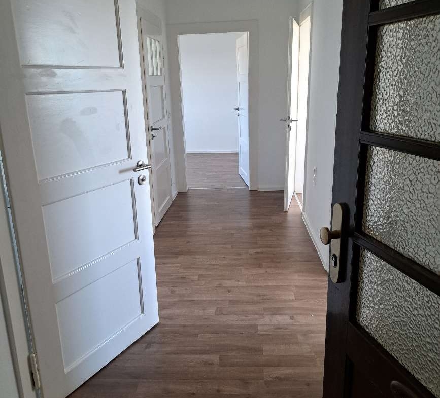 Schöne helle 4-R Wohnung im Dachgeschoss! in Glauchau