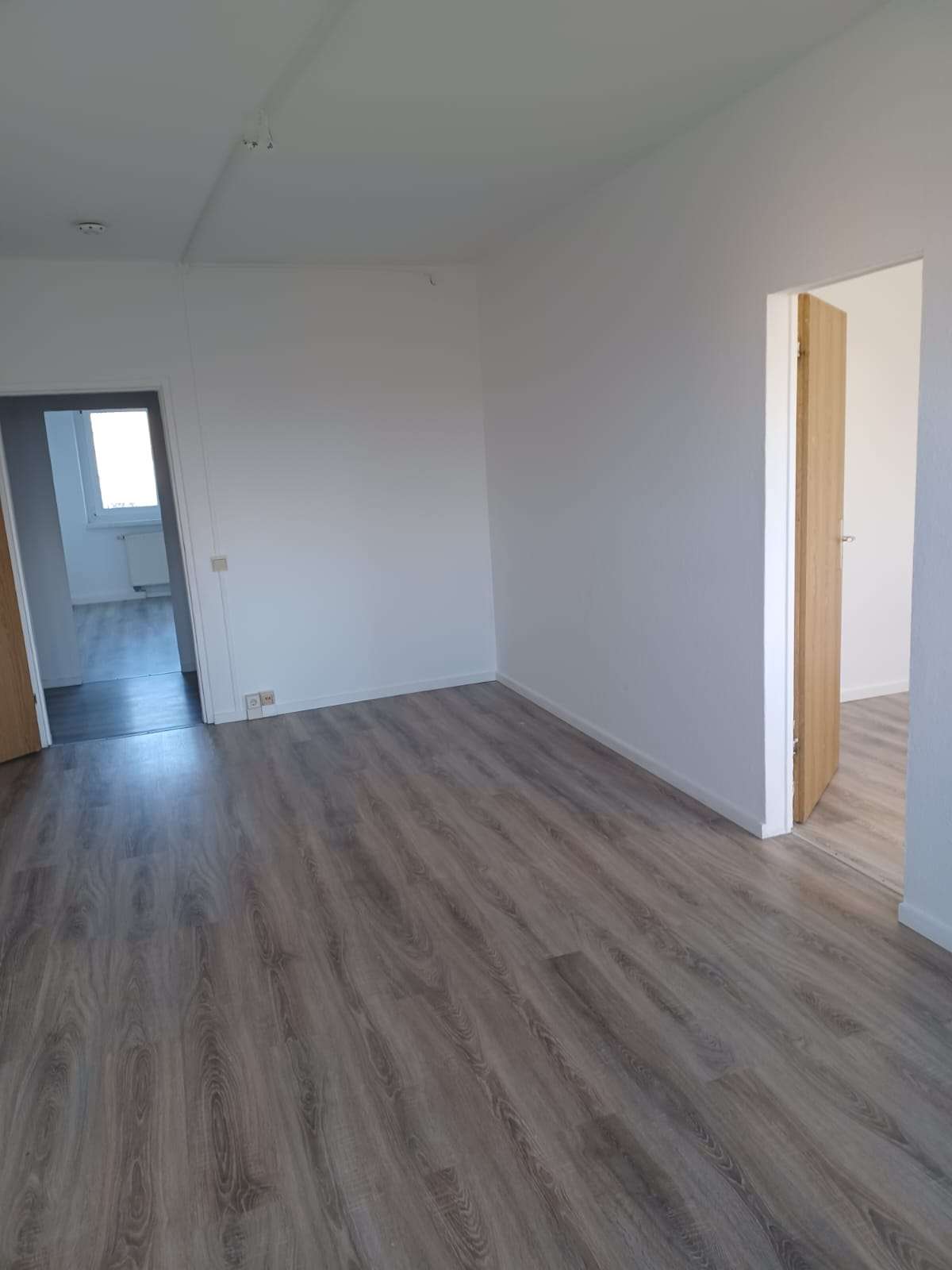 Charmante 4 - Zimmer-Wohnung mit sonnigem Balkon im 3. OG in Königswartha