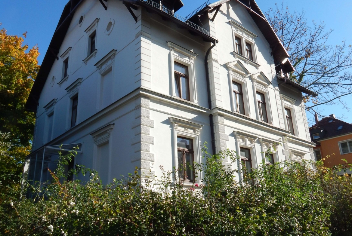 1 Monat kaltmietfrei - Saniert! - Maisonette* große 2-Raumwohnung - auf Wunsch mit EBK in Glauchau