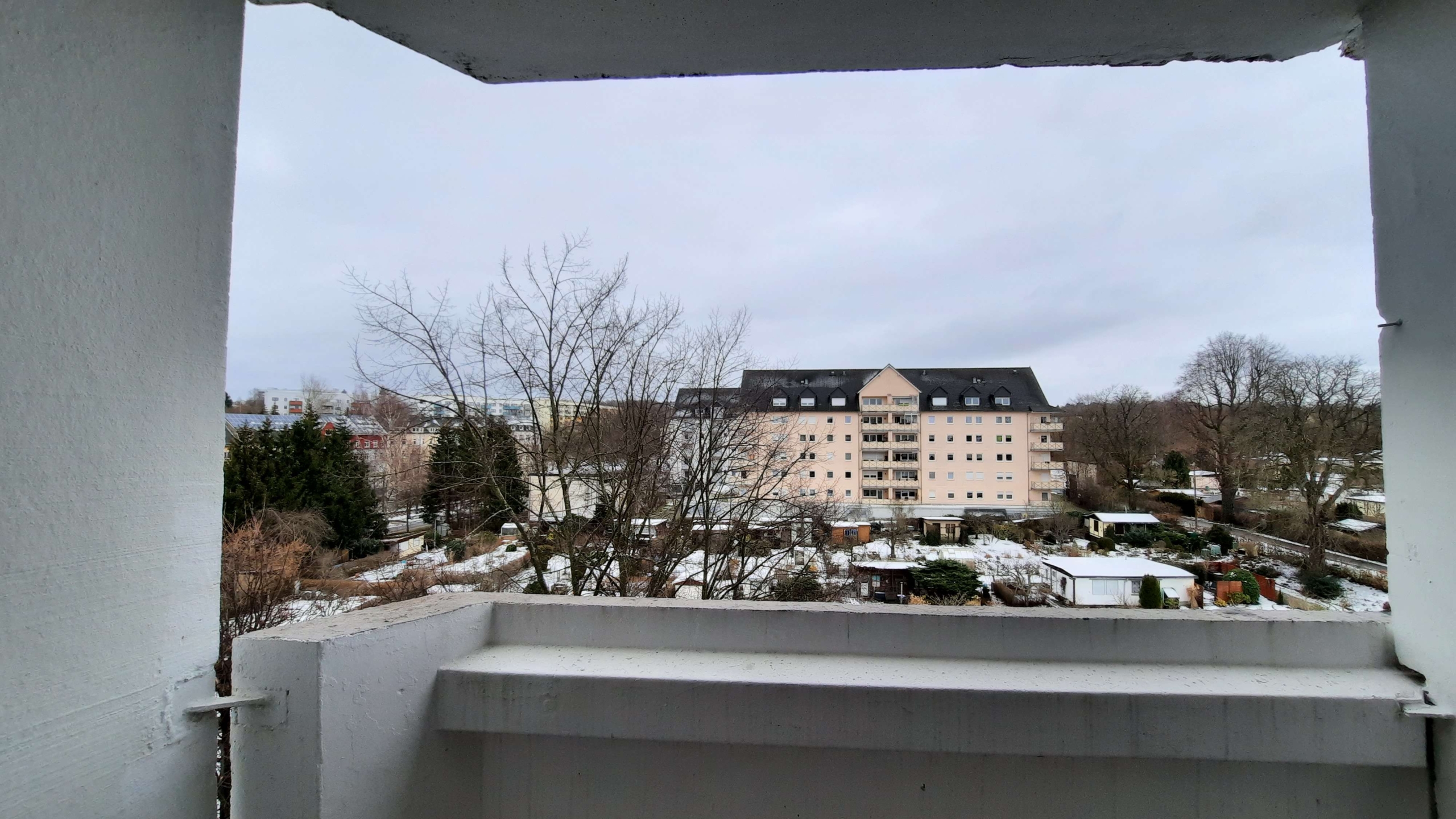 Große 2RaumWE mit Dusche & Wanne, Küche mit Fenster und EBK, Balkon in Chemnitz