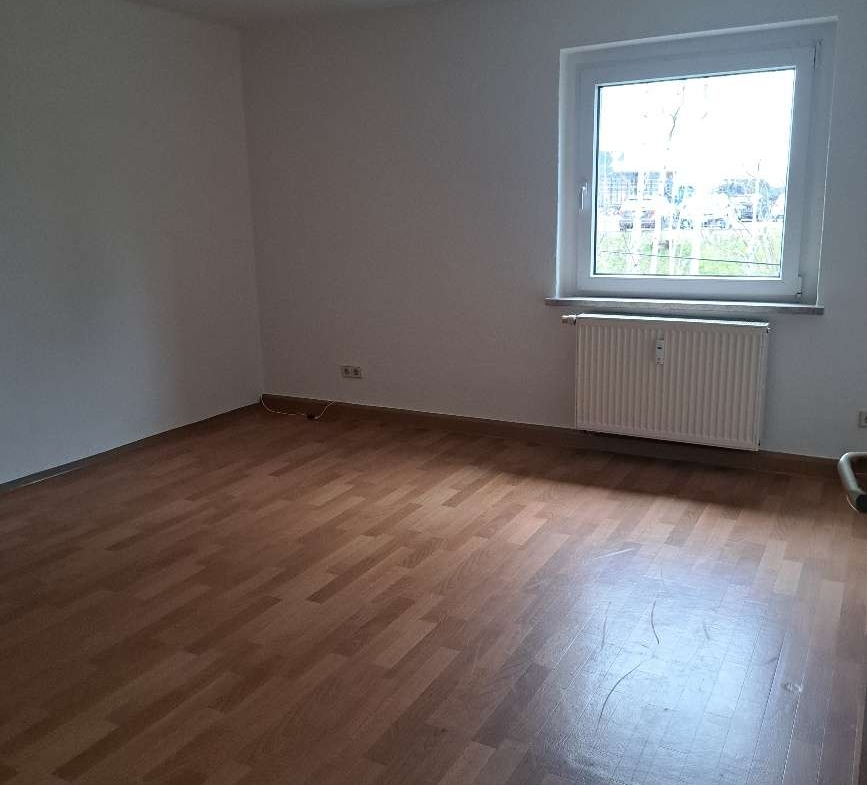 Schnell zugreifen* 4 RaumWE mit Badewanne zu vermieten in Werdau