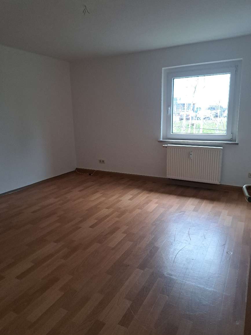 Schnell zugreifen* 4 RaumWE mit Badewanne zu vermieten in Werdau