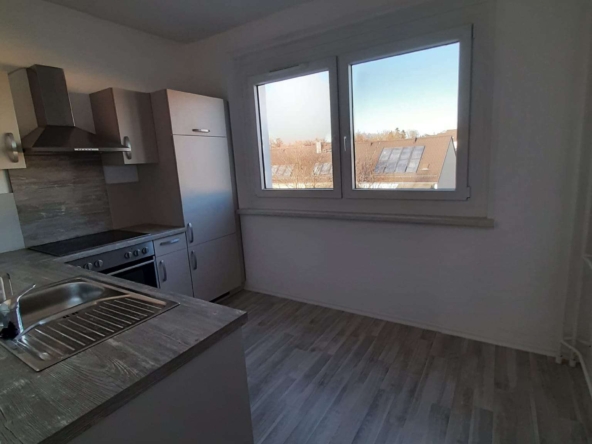 Großzügige 2-RaumWE mit Balkon, Badewanne und EBK in Chemnitz