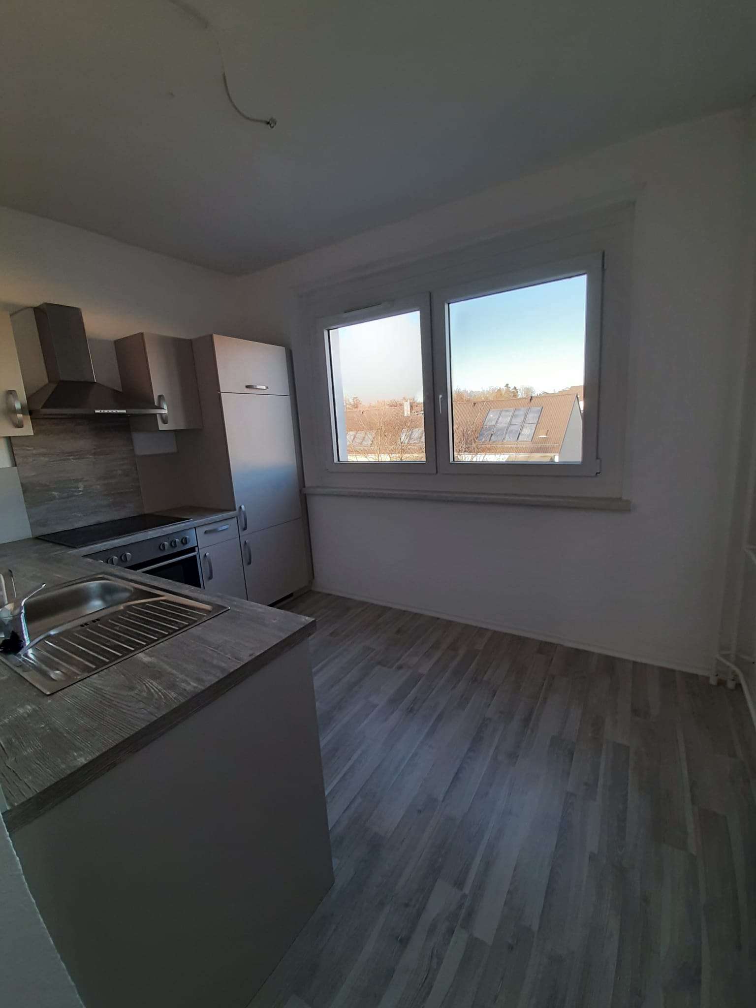 Großzügige 2-RaumWE mit Balkon, Badewanne und EBK in Chemnitz