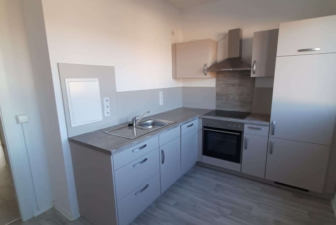 Großzügige 2-RaumWE mit Balkon, Badewanne und EBK in Chemnitz