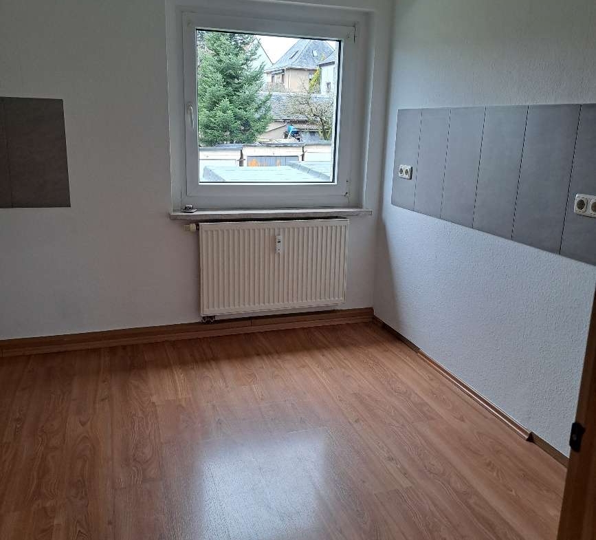 Schnell zugreifen* 4 RaumWE mit Badewanne zu vermieten in Werdau