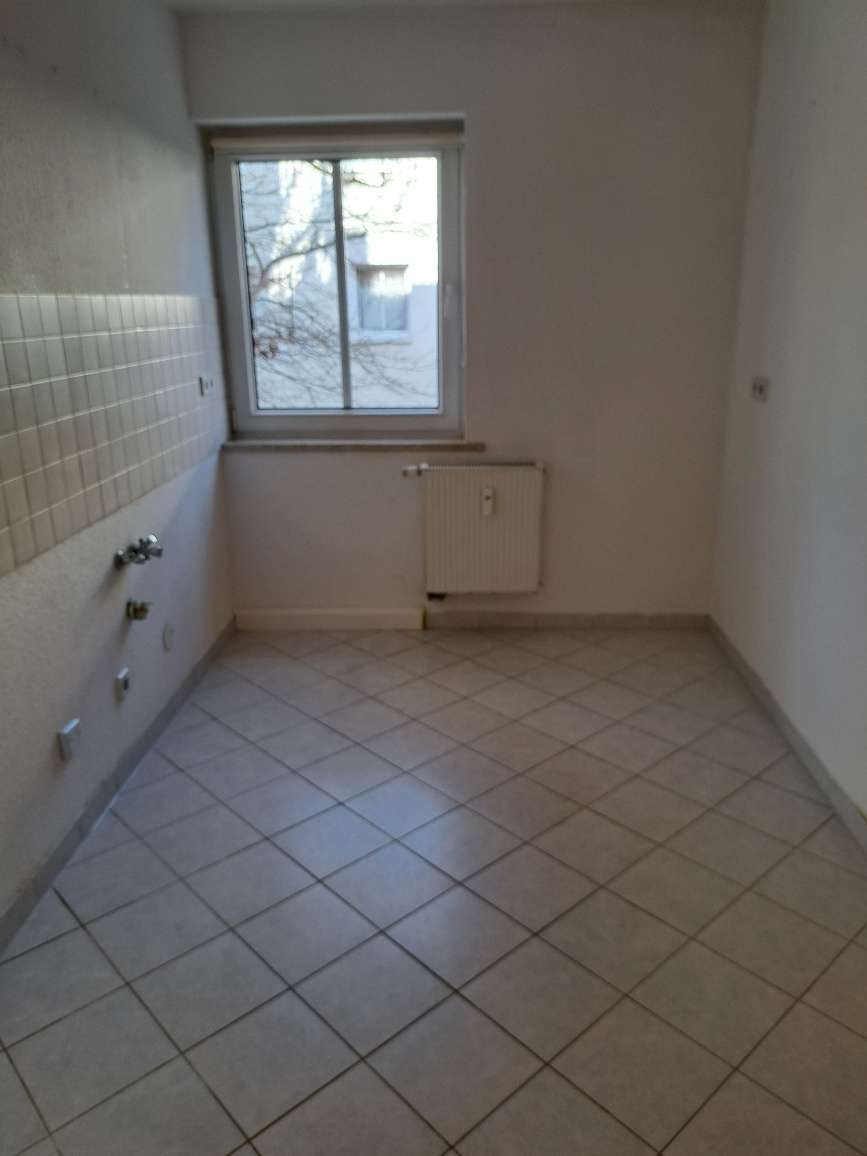 Schnell sein lohnt sich* Großzügige 3-RaumWE mit Balkon & Badewanne in Glauchau