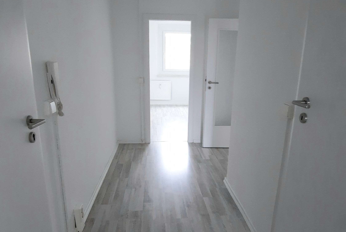 Schnell sein lohnt sich* Schöne 4-RaumWe mit Balkon, Dusche & EBK in Chemnitz