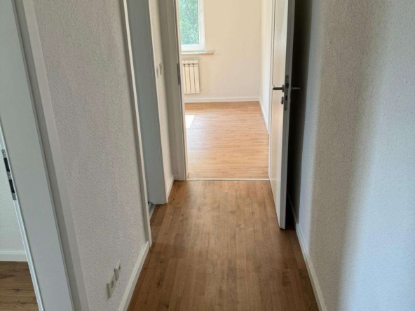 Aufgepasst!* Kleine 2-Raum Wohnung mit Wanne sucht neuen Bewohner in Glauchau