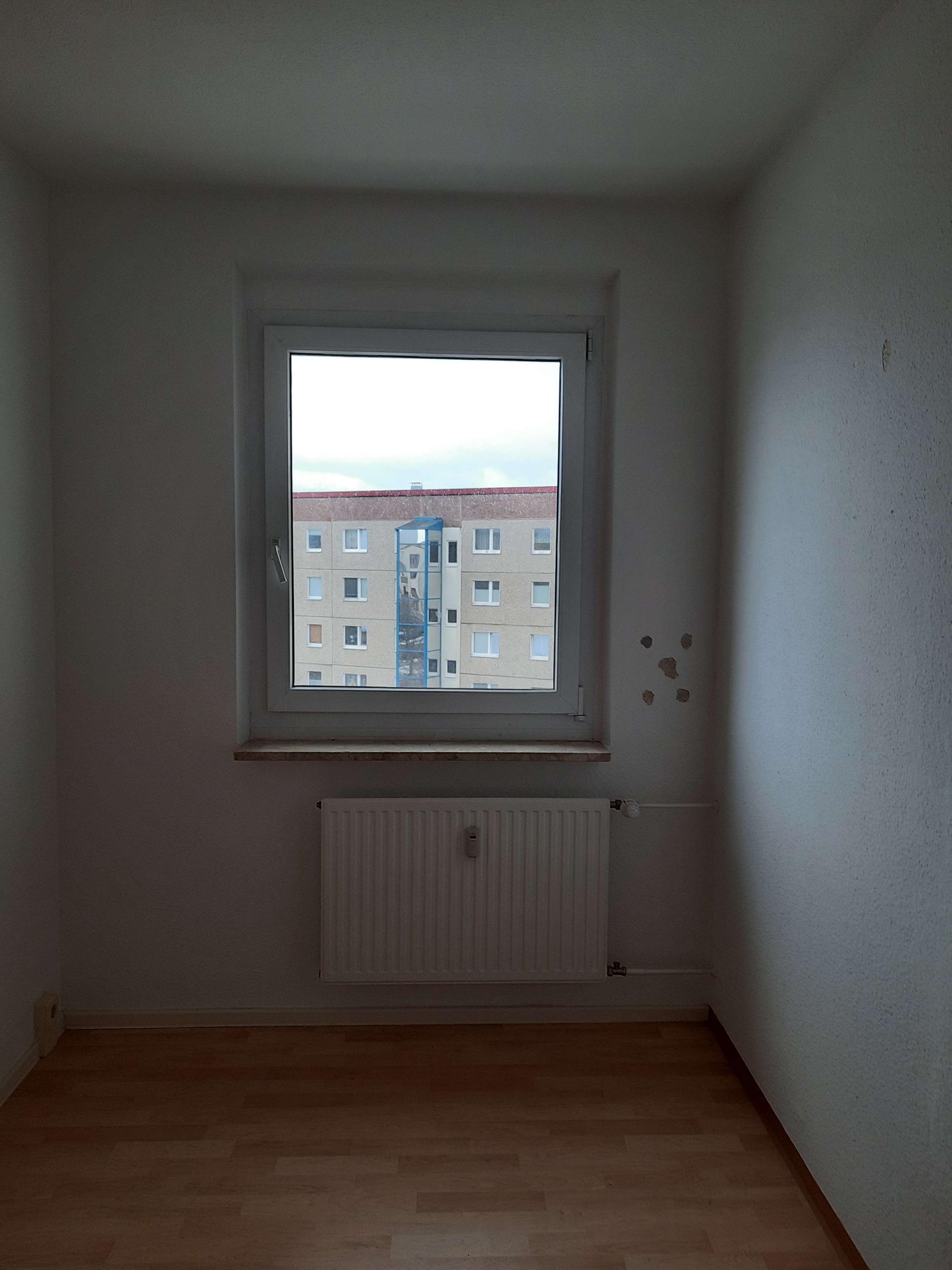 2-Raum-WE mit Balkon & Badewanne sucht Sie! in Gera
