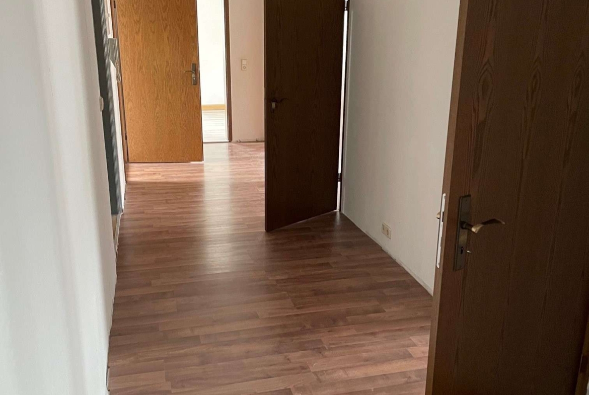 Viel Platz für Ihre Familie* 5Raum-WE mit Badewanne & Dusche in Limbach-Oberfrohna