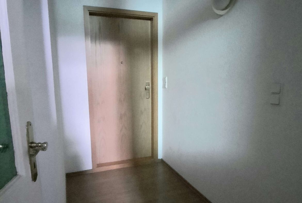 1Monat kaltmietfrei - Schnell zugreifen* Schöne helle 2 RaumWE mit Badewanne in Glauchau