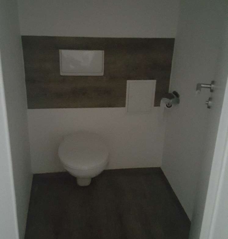 Aufgepasst!* verkehrsgünstig gelegene große 2 RaumWe mit Badewanne in Zwickau