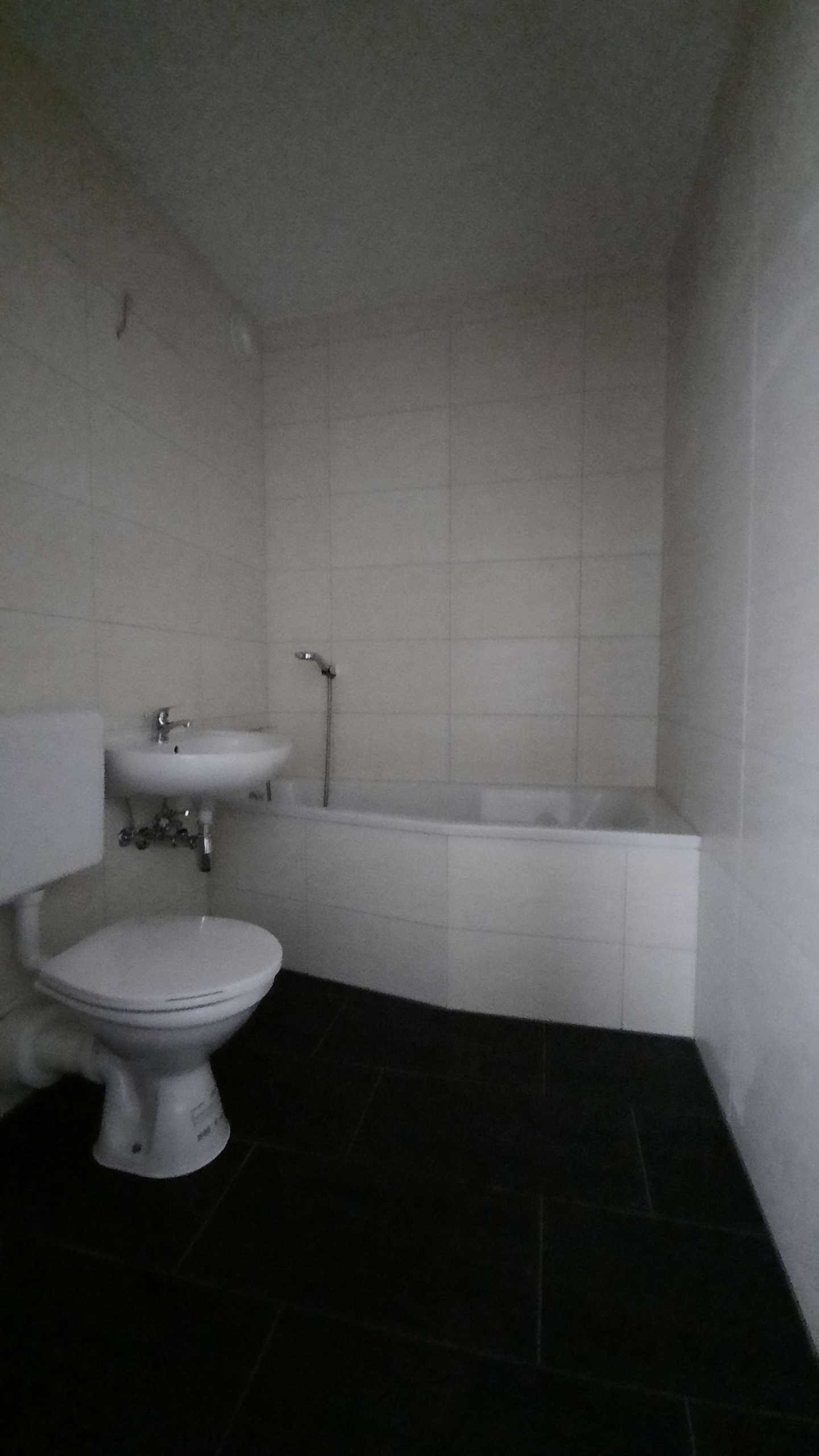 1 Monat kaltmietfrei* Schöne 1-RaumWE mit Badewanne und Balkon, EBK mgl in Chemnitz