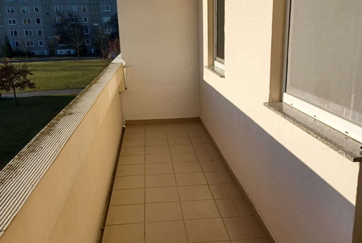 Du suchst eine moderne, sanierte 2-Zi-Wohnung in einer ruhigen Gegend? in Königswartha