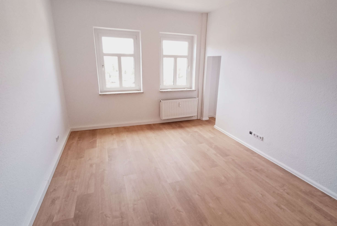 Über den Dächern der Stadt! Vollsanierte 4-Raum Altbauwohnung mit Charme sucht neue Mieter! in Klingenthal