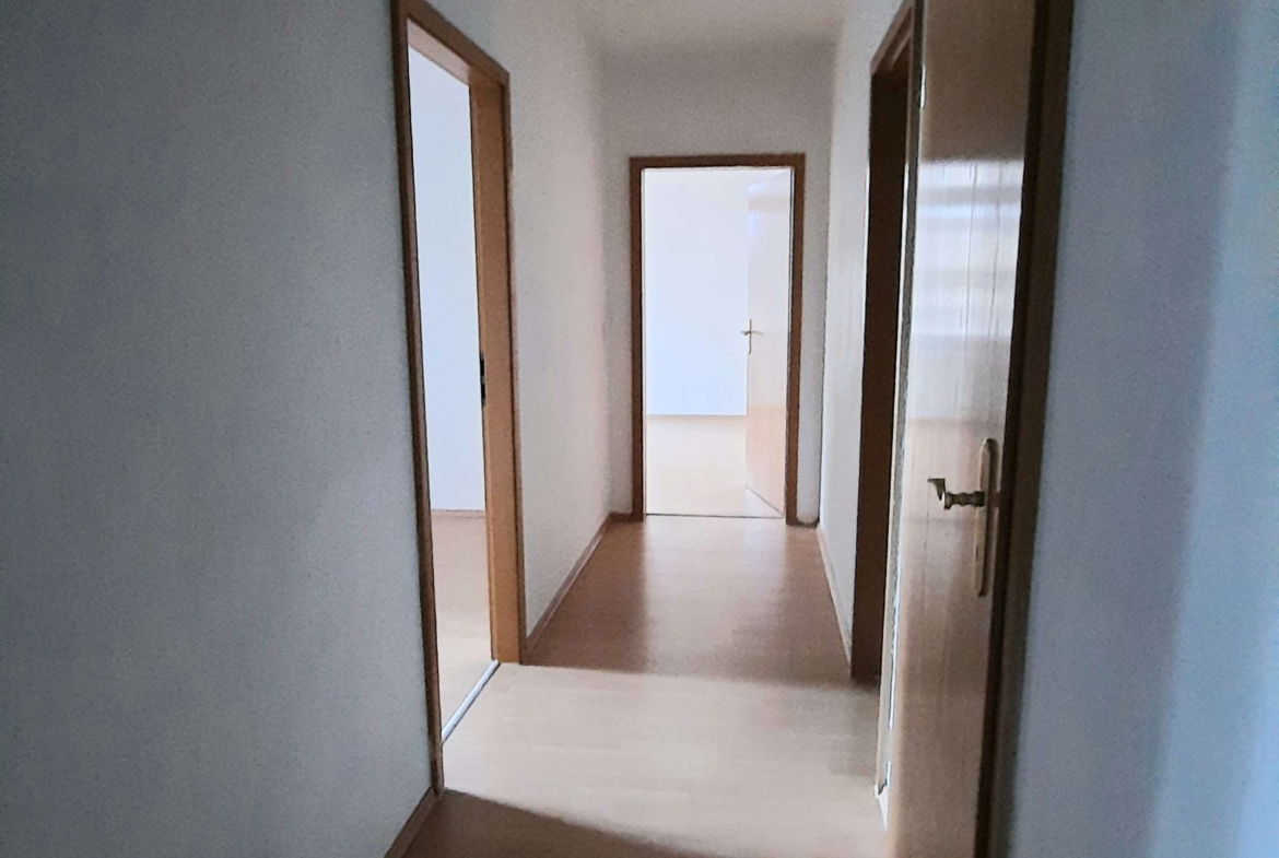 1Monat kaltmietfrei - Schnell zugreifen* Schöne helle 2 RaumWE mit Badewanne in Glauchau