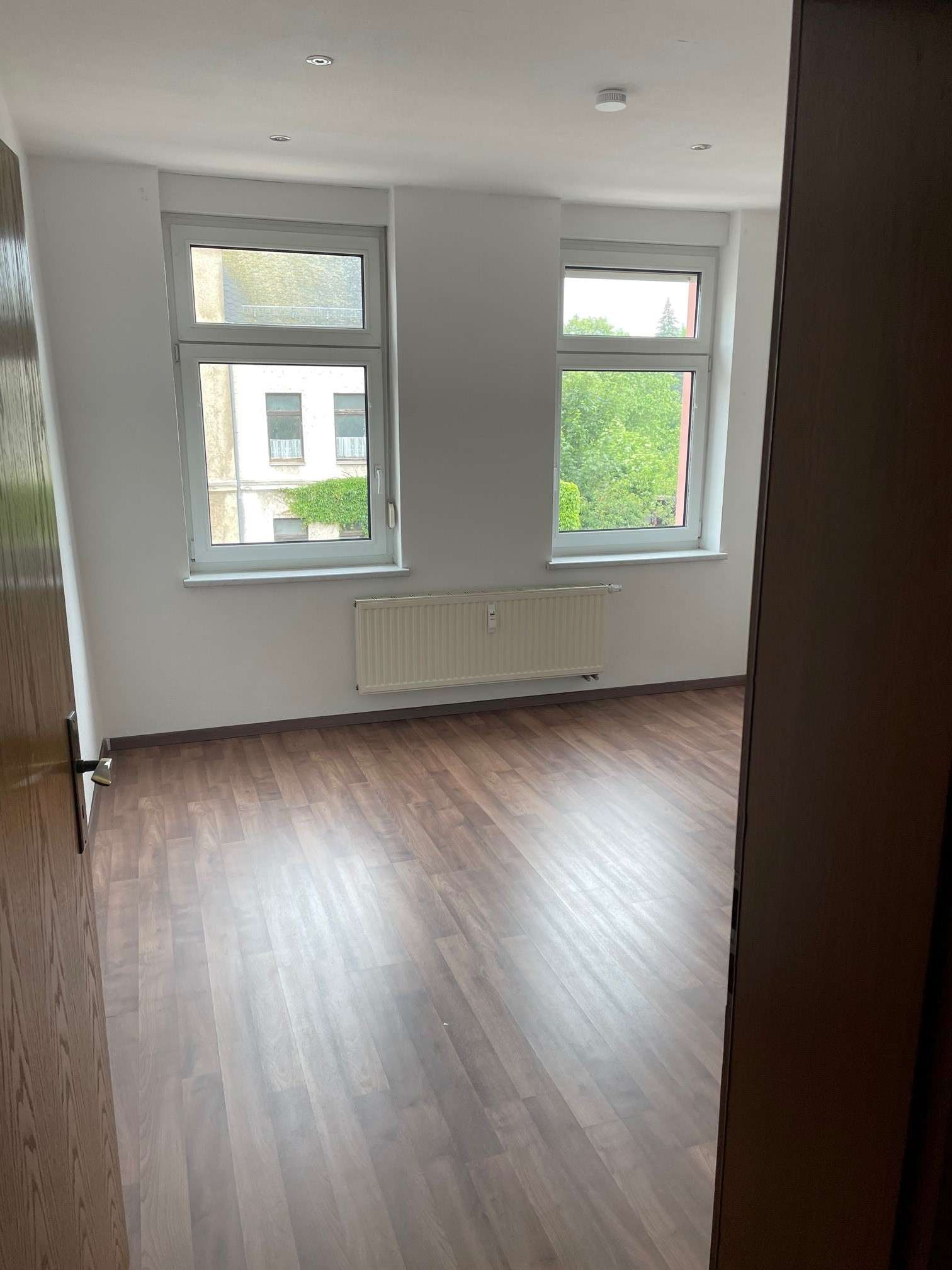 Viel Platz für Ihre Familie* 5Raum-WE mit Badewanne & Dusche in Limbach-Oberfrohna